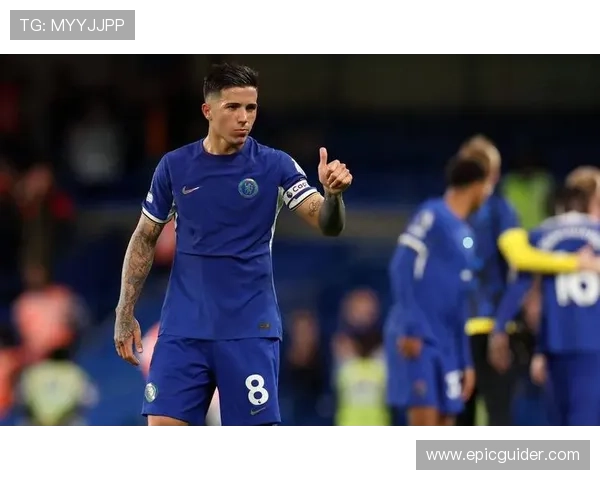 17岁完成欧冠首秀：内维斯的天才起点